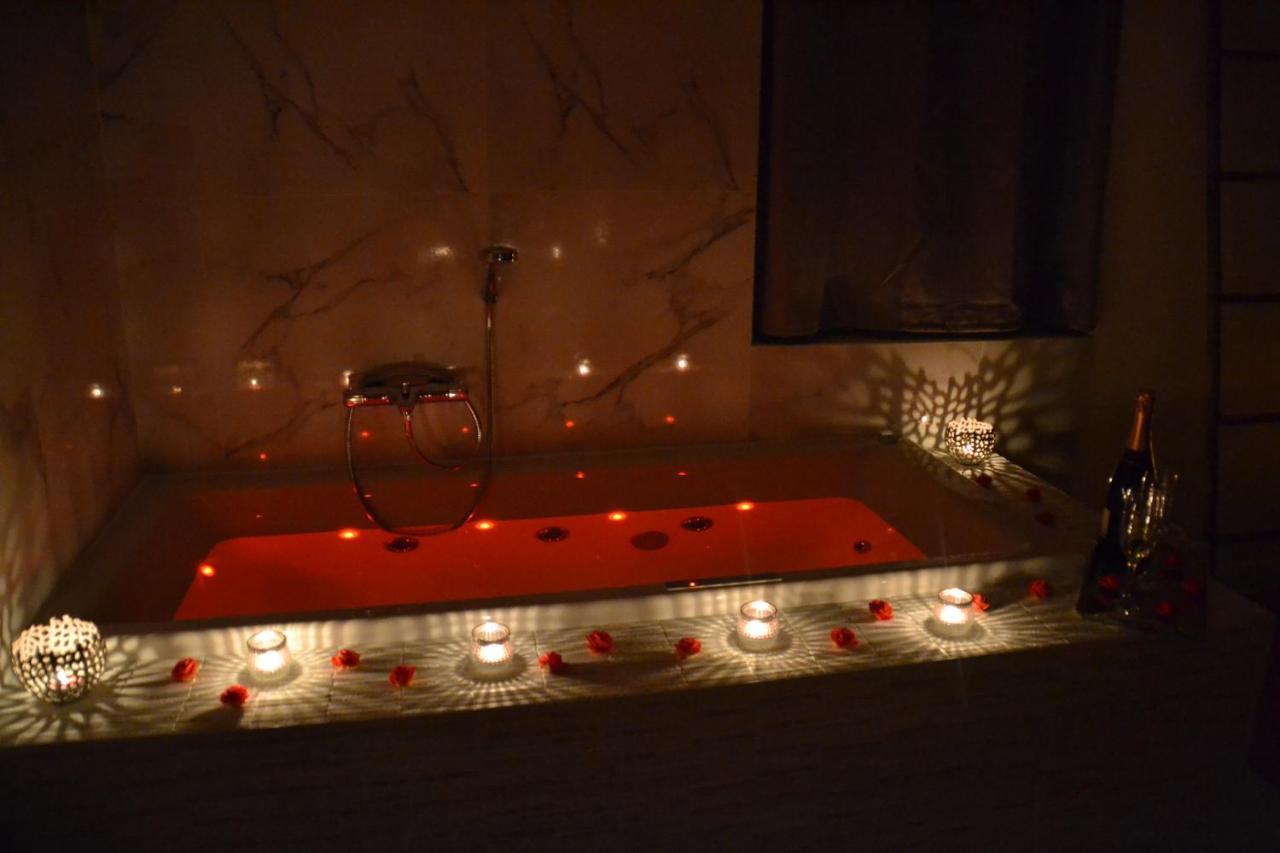 Appartement Triplex de luxe 110 m2 hyper centre jacuzzi à Dinan Extérieur photo