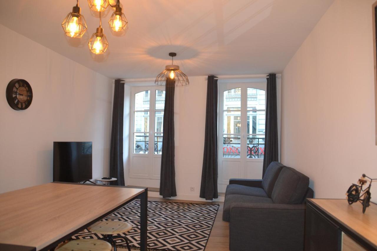 Appartement Triplex de luxe 110 m2 hyper centre jacuzzi à Dinan Extérieur photo