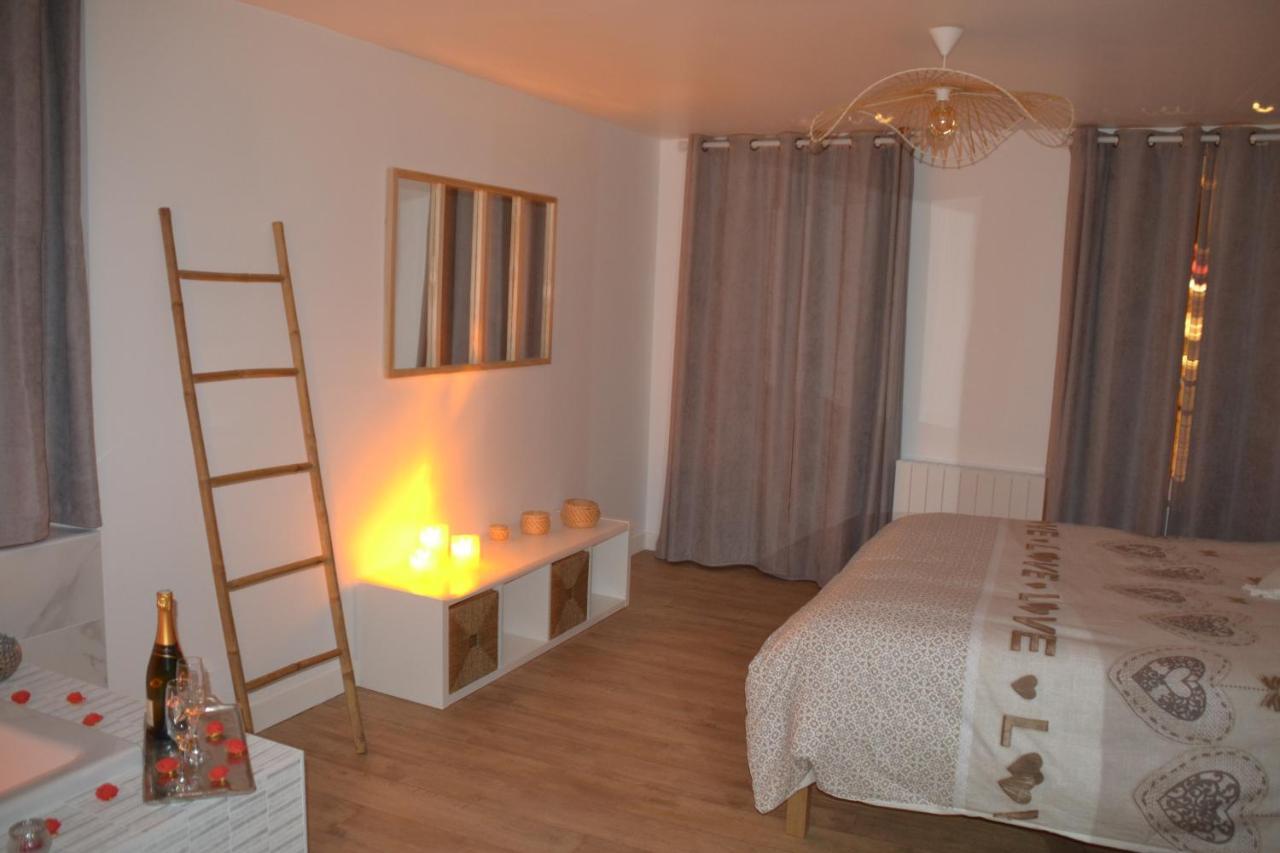 Appartement Triplex de luxe 110 m2 hyper centre jacuzzi à Dinan Extérieur photo