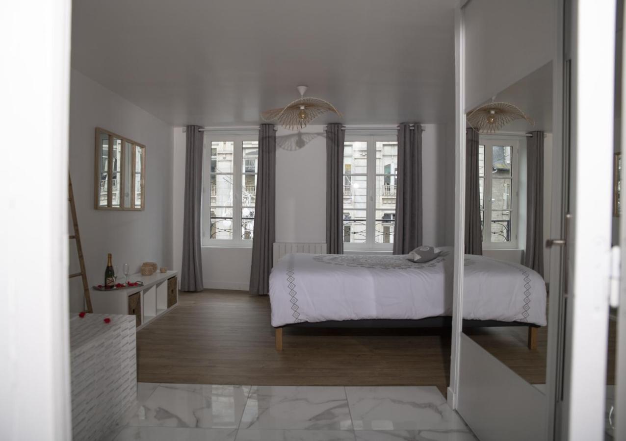 Appartement Triplex de luxe 110 m2 hyper centre jacuzzi à Dinan Extérieur photo
